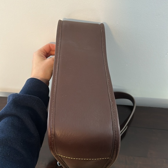 Dooney and Bourke Horseshoe Tote Brown - Picture 4 of 5